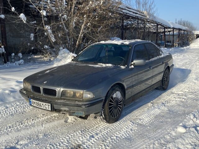 Серый БМВ 7 Серия, объемом двигателя 3 л и пробегом 460 тыс. км за 1850 $, фото 1 на Automoto.ua