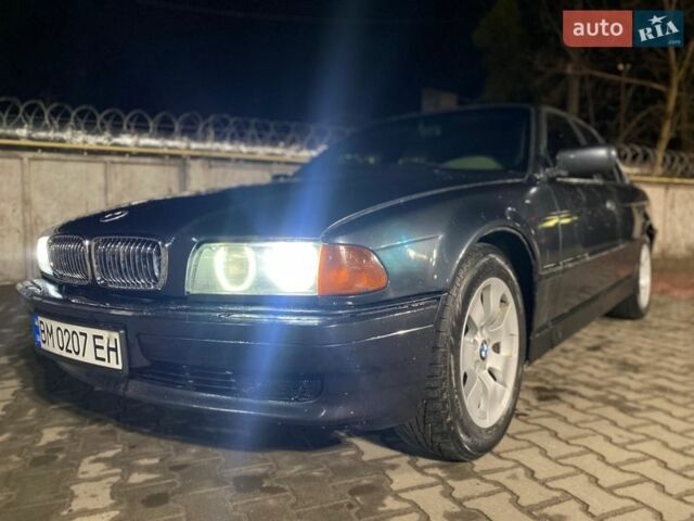 Сірий БМВ 7 Серія, об'ємом двигуна 3 л та пробігом 300 тис. км за 2300 $, фото 1 на Automoto.ua