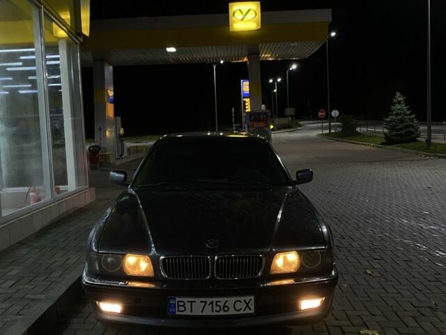 Серый БМВ 7 Серия, объемом двигателя 3.4 л и пробегом 230 тыс. км за 3700 $, фото 1 на Automoto.ua