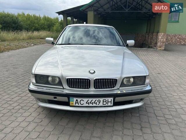 Сірий БМВ 7 Серія, об'ємом двигуна 2.5 л та пробігом 430 тис. км за 5950 $, фото 1 на Automoto.ua