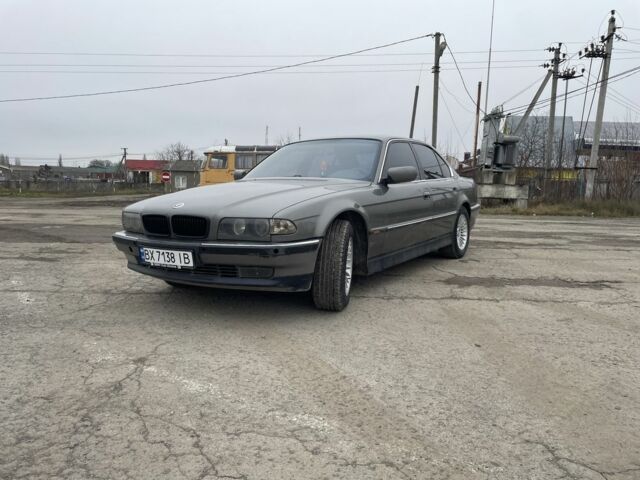 Сірий БМВ 7 Серія, об'ємом двигуна 2.8 л та пробігом 227 тис. км за 2500 $, фото 1 на Automoto.ua