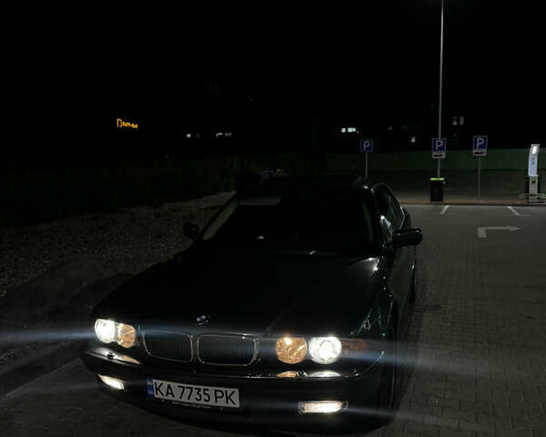 Серый БМВ 7 Серия, объемом двигателя 3.4 л и пробегом 315 тыс. км за 6999 $, фото 1 на Automoto.ua