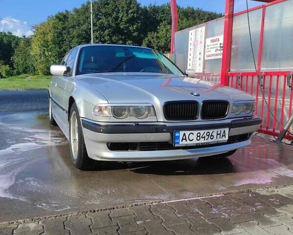 Серый БМВ 7 Серия, объемом двигателя 3 л и пробегом 480 тыс. км за 5000 $, фото 1 на Automoto.ua