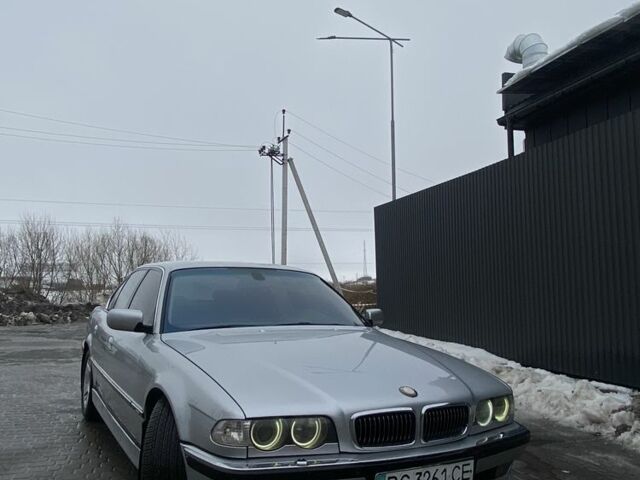 Серый БМВ 7 Серия, объемом двигателя 2.9 л и пробегом 200 тыс. км за 5100 $, фото 1 на Automoto.ua