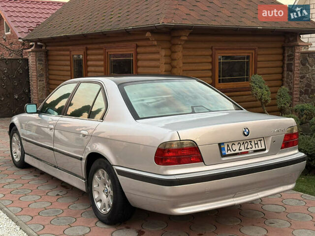 Сірий БМВ 7 Серія, об'ємом двигуна 4 л та пробігом 434 тис. км за 5999 $, фото 1 на Automoto.ua