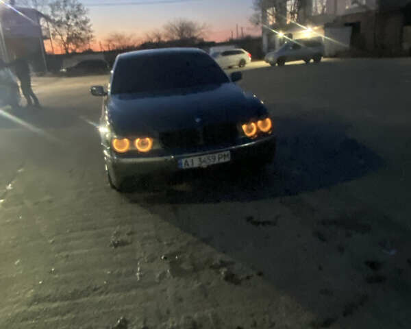 Серый БМВ 7 Серия, объемом двигателя 3.6 л и пробегом 280 тыс. км за 4750 $, фото 1 на Automoto.ua