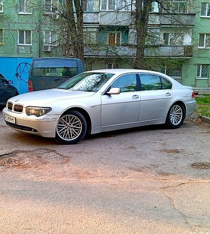 Сірий БМВ 7 Серія, об'ємом двигуна 4.4 л та пробігом 250 тис. км за 3000 $, фото 1 на Automoto.ua