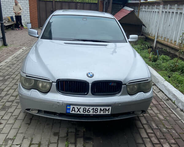 Серый БМВ 7 Серия, объемом двигателя 4.4 л и пробегом 400 тыс. км за 3500 $, фото 1 на Automoto.ua