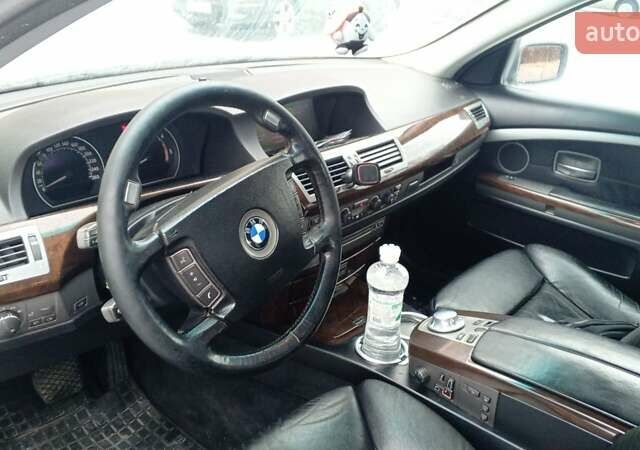 Серый БМВ 7 Серия, объемом двигателя 3 л и пробегом 320 тыс. км за 7000 $, фото 1 на Automoto.ua