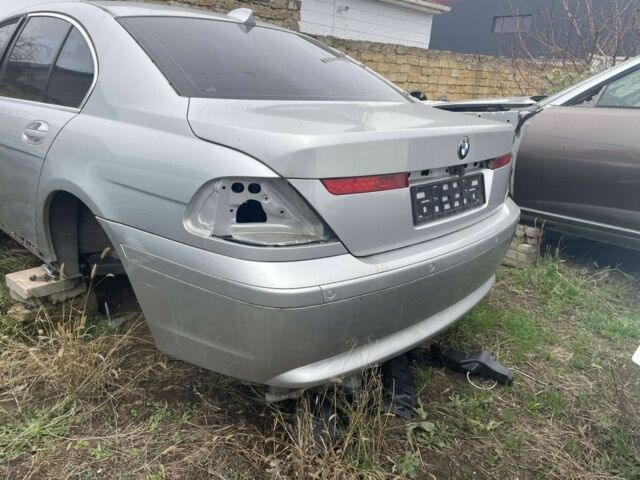 Серый БМВ 7 Серия, объемом двигателя 4.5 л и пробегом 140 тыс. км за 1000 $, фото 1 на Automoto.ua