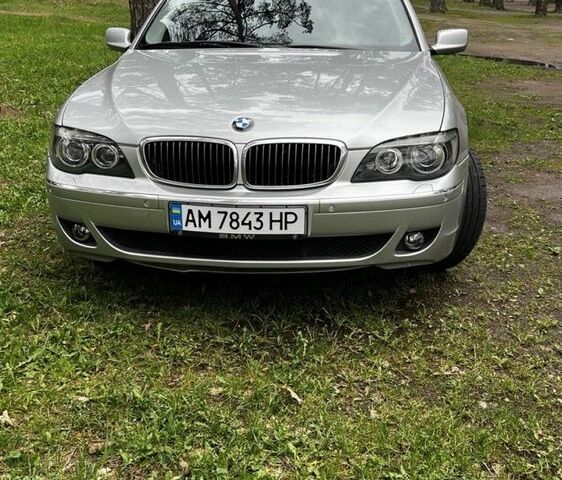 Серый БМВ 7 Серия, объемом двигателя 3 л и пробегом 258 тыс. км за 13700 $, фото 1 на Automoto.ua