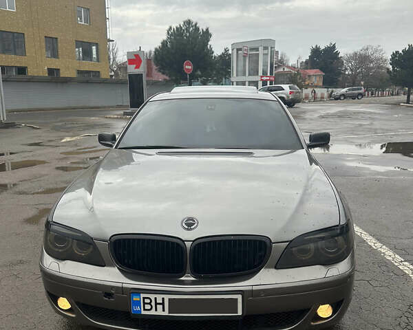 Серый БМВ 7 Серия, объемом двигателя 3 л и пробегом 355 тыс. км за 9800 $, фото 1 на Automoto.ua