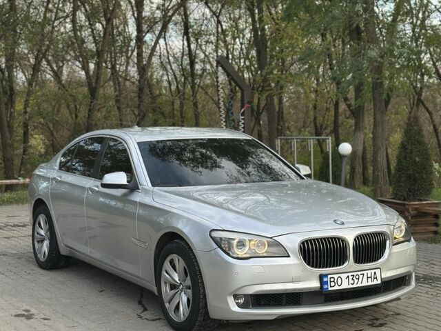 Сірий БМВ 7 Серія, об'ємом двигуна 3 л та пробігом 212 тис. км за 14800 $, фото 1 на Automoto.ua