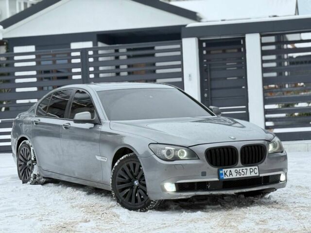 Сірий БМВ 7 Серія, об'ємом двигуна 3 л та пробігом 477 тис. км за 11200 $, фото 1 на Automoto.ua