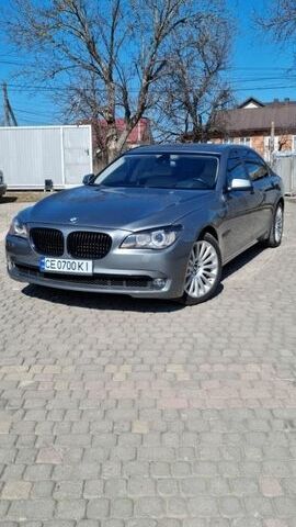 Серый БМВ 7 Серия, объемом двигателя 4.39 л и пробегом 217 тыс. км за 12000 $, фото 1 на Automoto.ua