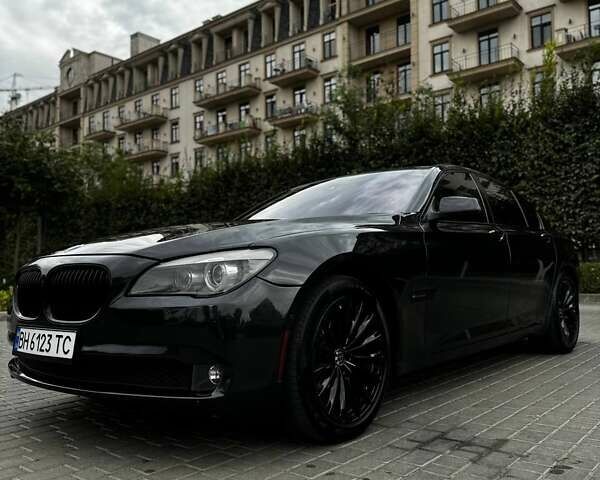 Сірий БМВ 7 Серія, об'ємом двигуна 3 л та пробігом 226 тис. км за 12900 $, фото 1 на Automoto.ua