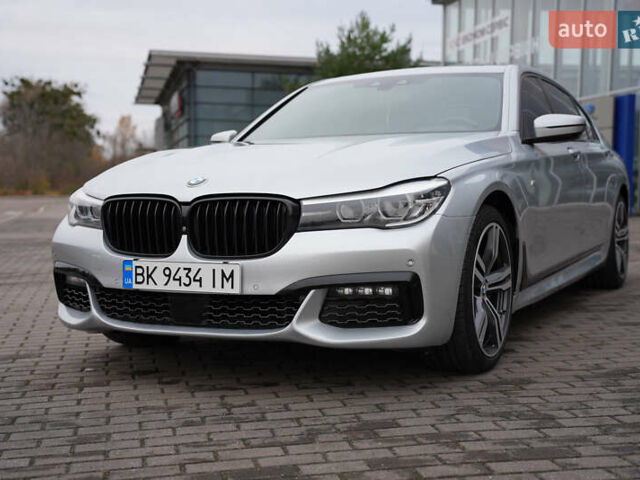 Серый БМВ 7 Серия, объемом двигателя 3 л и пробегом 180 тыс. км за 27000 $, фото 1 на Automoto.ua