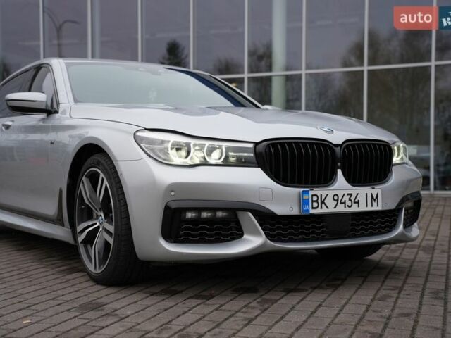 Серый БМВ 7 Серия, объемом двигателя 3 л и пробегом 180 тыс. км за 25000 $, фото 1 на Automoto.ua