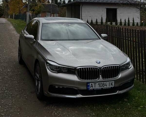 Серый БМВ 7 Серия, объемом двигателя 3 л и пробегом 154 тыс. км за 27900 $, фото 1 на Automoto.ua