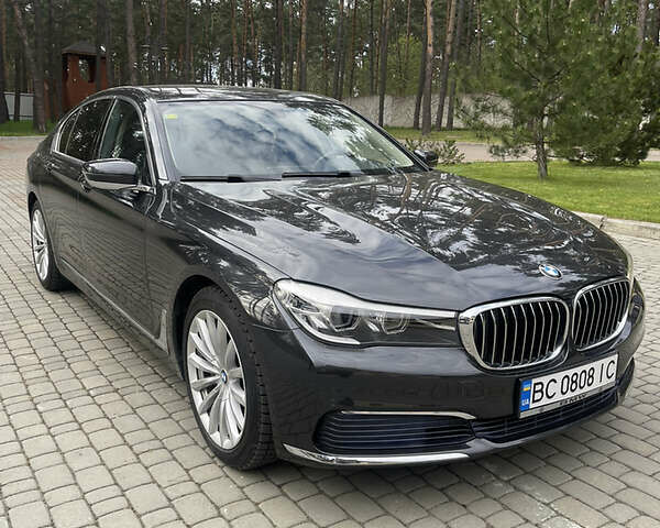 Серый БМВ 7 Серия, объемом двигателя 3 л и пробегом 123 тыс. км за 33000 $, фото 1 на Automoto.ua