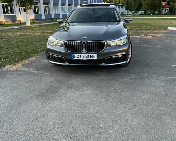 Серый БМВ 7 Серия, объемом двигателя 2.99 л и пробегом 160 тыс. км за 29700 $, фото 1 на Automoto.ua