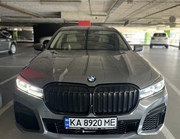 Серый БМВ 7 Серия, объемом двигателя 4.39 л и пробегом 103 тыс. км за 34900 $, фото 1 на Automoto.ua