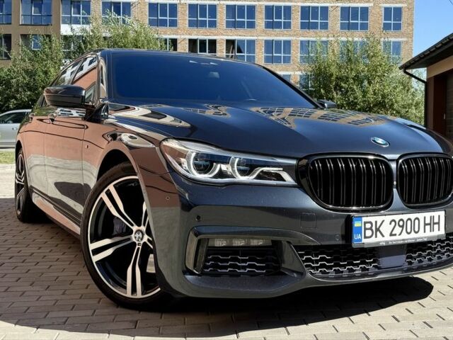 Серый БМВ 7 Серия, объемом двигателя 3 л и пробегом 132 тыс. км за 55000 $, фото 1 на Automoto.ua