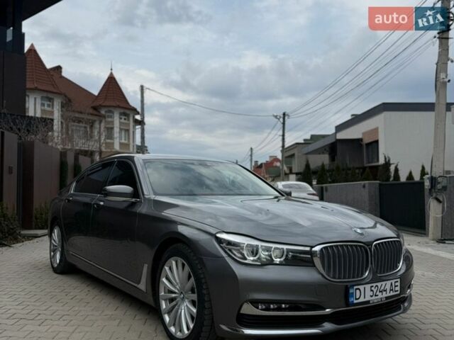 Серый БМВ 7 Серия, объемом двигателя 3 л и пробегом 137 тыс. км за 27500 $, фото 1 на Automoto.ua