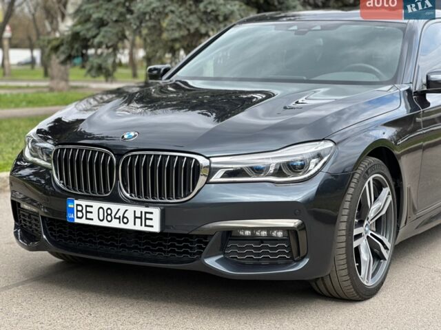 Сірий БМВ 7 Серія, об'ємом двигуна 3 л та пробігом 74 тис. км за 32500 $, фото 1 на Automoto.ua