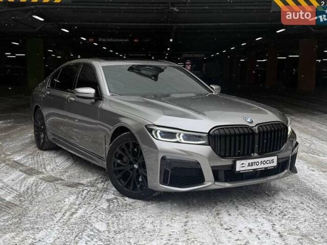 Серый БМВ 7 Серия, объемом двигателя 3 л и пробегом 88 тыс. км за 46990 $, фото 1 на Automoto.ua