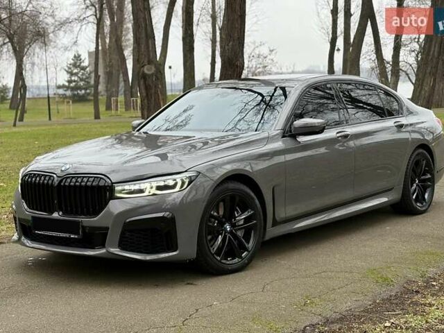 Серый БМВ 7 Серия, объемом двигателя 4.39 л и пробегом 35 тыс. км за 65500 $, фото 1 на Automoto.ua