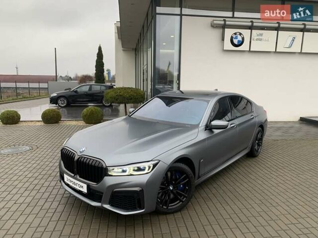 Серый БМВ 7 Серия, объемом двигателя 2.99 л и пробегом 66 тыс. км за 77000 $, фото 1 на Automoto.ua