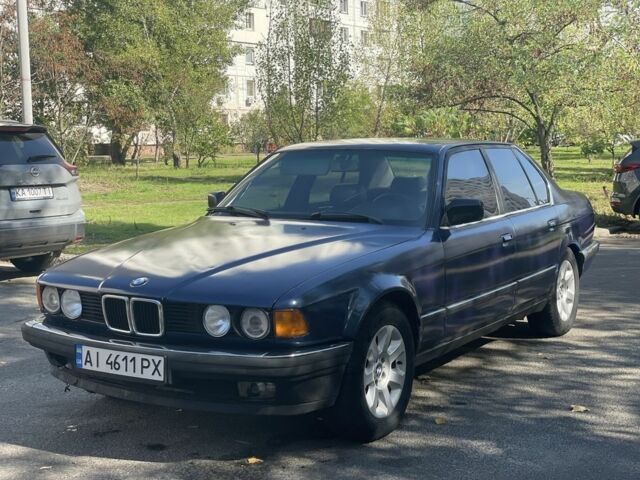 Синий БМВ 7 Серия, объемом двигателя 3 л и пробегом 300 тыс. км за 1505 $, фото 1 на Automoto.ua