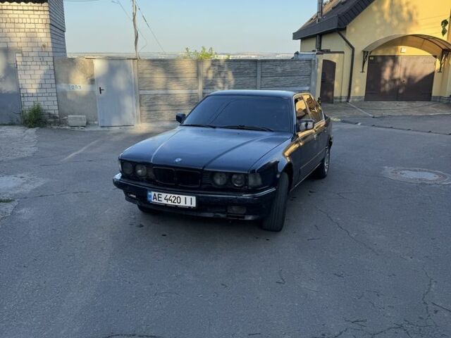 Синий БМВ 7 Серия, объемом двигателя 3 л и пробегом 777 тыс. км за 1600 $, фото 1 на Automoto.ua