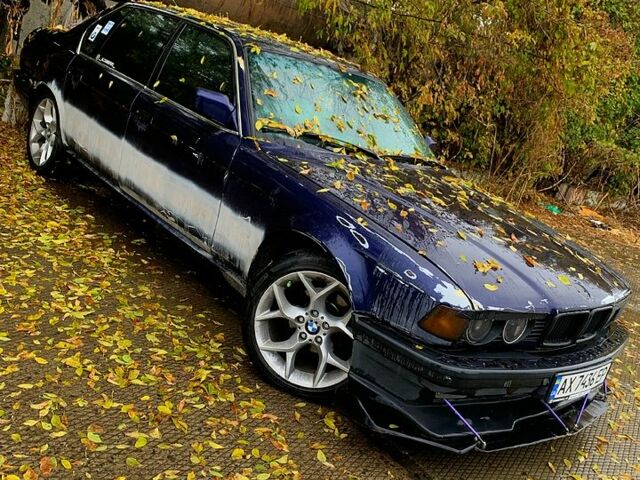 Синий БМВ 7 Серия, объемом двигателя 5.4 л и пробегом 200 тыс. км за 4000 $, фото 1 на Automoto.ua