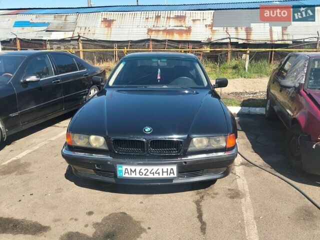 Синий БМВ 7 Серия, объемом двигателя 3 л и пробегом 323 тыс. км за 3250 $, фото 1 на Automoto.ua