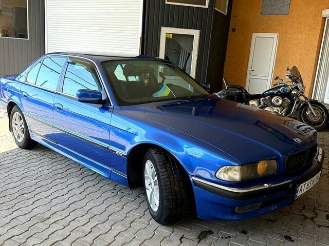 Синий БМВ 7 Серия, объемом двигателя 3 л и пробегом 258 тыс. км за 2300 $, фото 1 на Automoto.ua