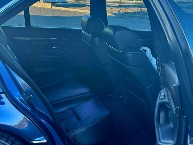 Синий БМВ 7 Серия, объемом двигателя 3.5 л и пробегом 0 тыс. км за 5499 $, фото 1 на Automoto.ua