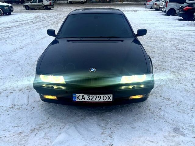 Синий БМВ 7 Серия, объемом двигателя 3.5 л и пробегом 286 тыс. км за 5100 $, фото 1 на Automoto.ua