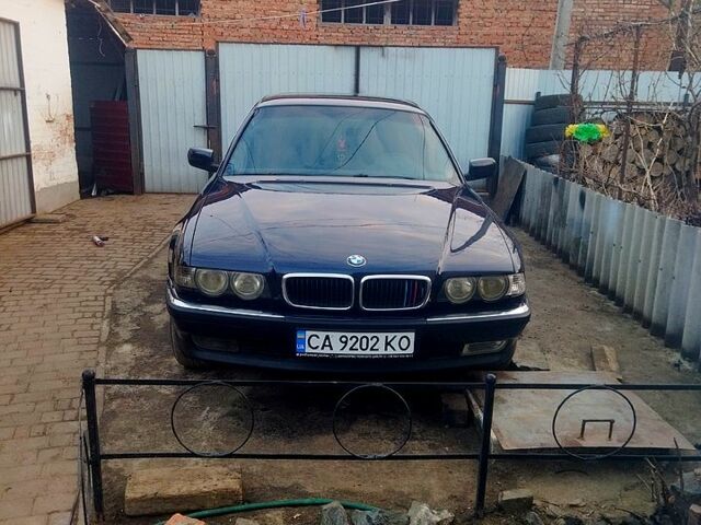 Синий БМВ 7 Серия, объемом двигателя 2.8 л и пробегом 0 тыс. км за 4999 $, фото 1 на Automoto.ua