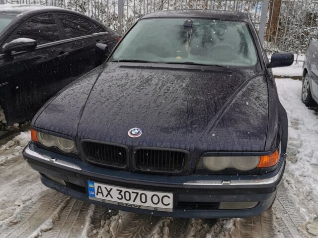 Синий БМВ 7 Серия, объемом двигателя 3.5 л и пробегом 350 тыс. км за 5500 $, фото 1 на Automoto.ua