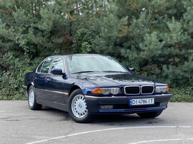 Синий БМВ 7 Серия, объемом двигателя 3.5 л и пробегом 230 тыс. км за 9000 $, фото 1 на Automoto.ua