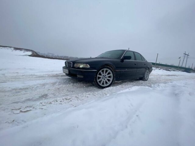 Синий БМВ 7 Серия, объемом двигателя 3.5 л и пробегом 340 тыс. км за 6900 $, фото 1 на Automoto.ua