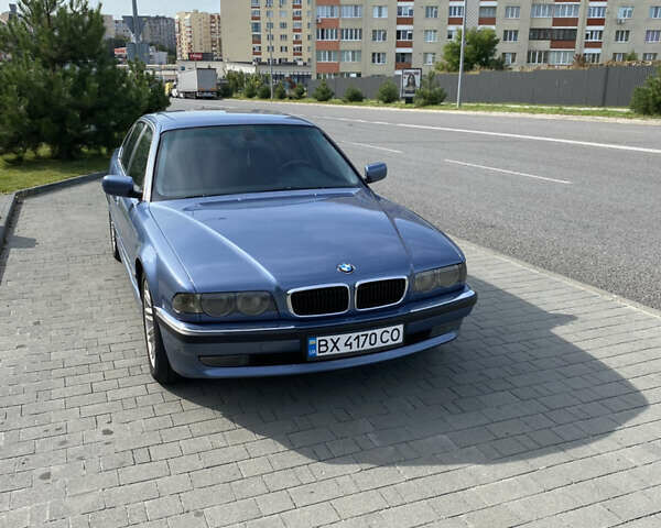 Синий БМВ 7 Серия, объемом двигателя 3 л и пробегом 555 тыс. км за 6300 $, фото 1 на Automoto.ua