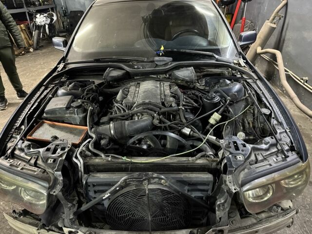 Синій БМВ 7 Серія, об'ємом двигуна 4.4 л та пробігом 290 тис. км за 3400 $, фото 1 на Automoto.ua