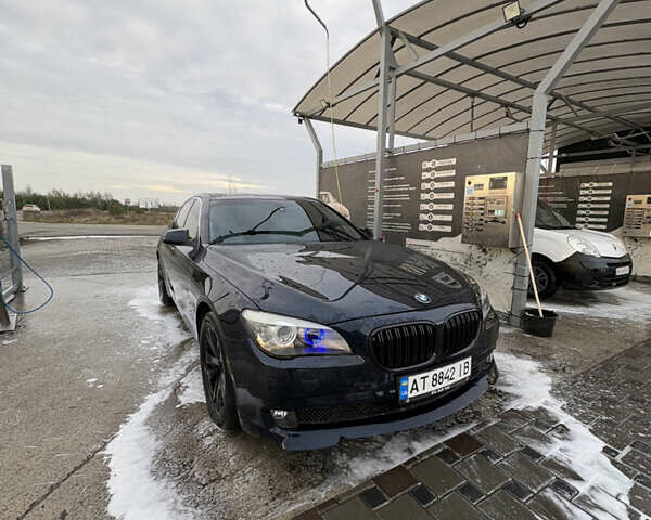 Синій БМВ 7 Серія, об'ємом двигуна 3 л та пробігом 288 тис. км за 13000 $, фото 1 на Automoto.ua