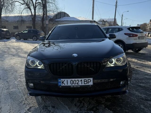 Синій БМВ 7 Серія, об'ємом двигуна 3 л та пробігом 290 тис. км за 10800 $, фото 1 на Automoto.ua