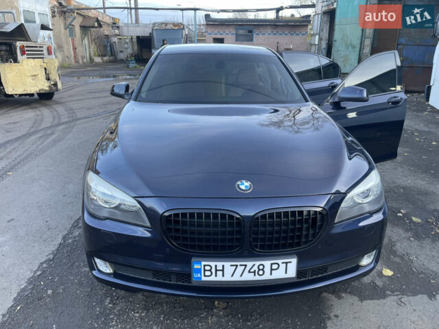 Синій БМВ 7 Серія, об'ємом двигуна 2.99 л та пробігом 277 тис. км за 17000 $, фото 1 на Automoto.ua