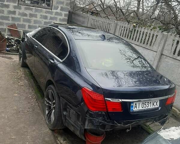 Синий БМВ 7 Серия, объемом двигателя 4.4 л и пробегом 177 тыс. км за 2850 $, фото 1 на Automoto.ua