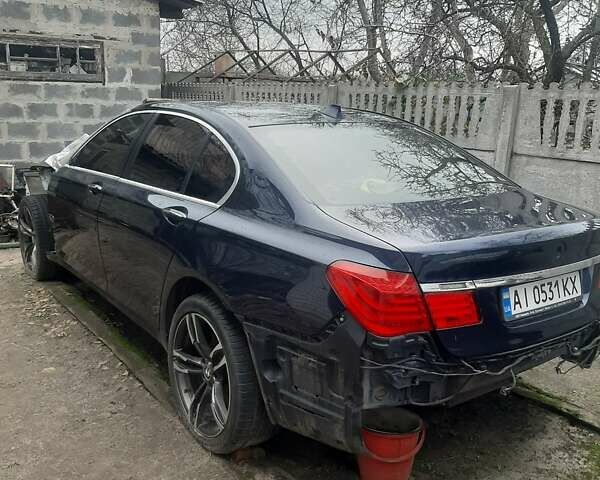 Синий БМВ 7 Серия, объемом двигателя 4.4 л и пробегом 177 тыс. км за 2850 $, фото 1 на Automoto.ua